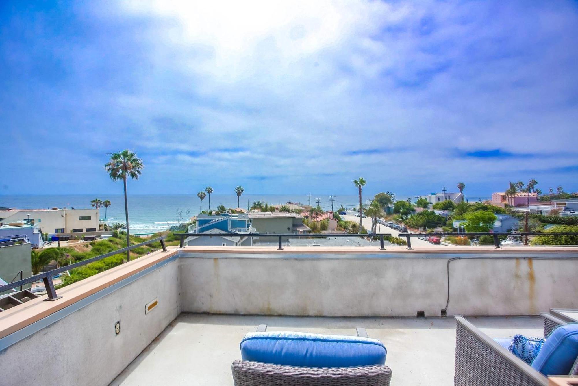Steps 2 Ocean & Surfing Ocean Views Rooftop Deck 圣地亚哥 外观 照片